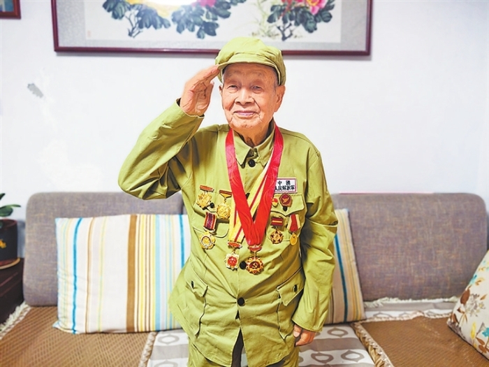 抗战 p59_s.jpg